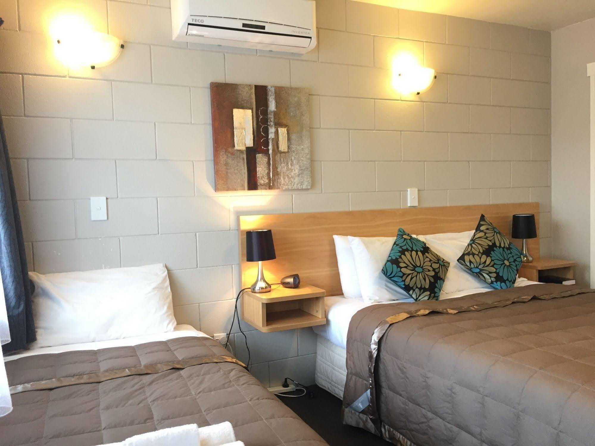 Boundary Court Motor Inn Hamilton Extérieur photo
